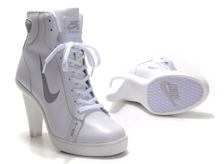 Discount Nike Sneakers Discount Nike Swoosh High Heels